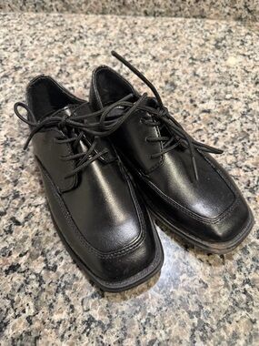 Sonoma Boys Black Lace-Up Oxfords Size 12